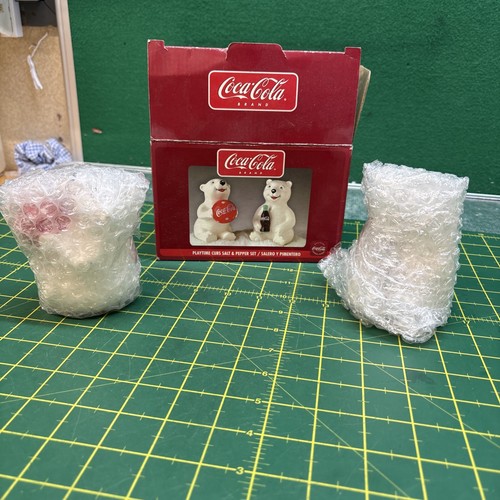 Coca cola collectable - coca, salt