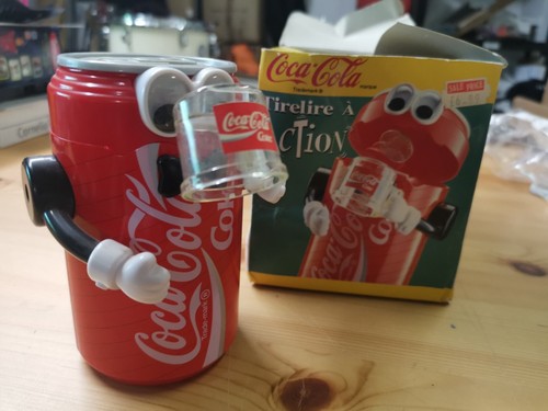 Coca cola - cola, action