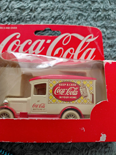 Coca cola die - die-cast, ford