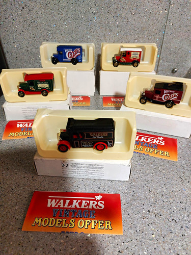 Lledo walkers crisps vintage - walkers,